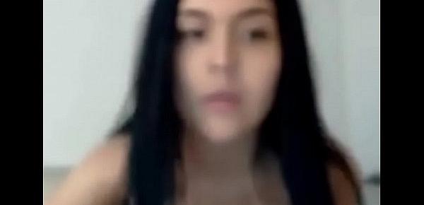  hermosura masturbandose por webcam
